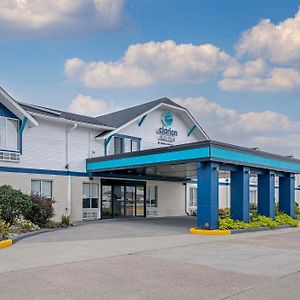 Clarion Pointe